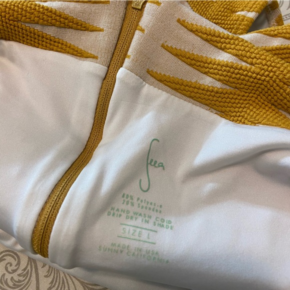 New Seea Georgia Bottoms Palomar Rashguard Top Areia Geometric Swimwear Bikini L - Picture 14 of 14